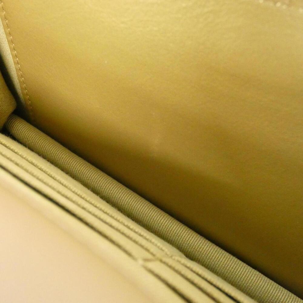 CHANEL Cream Wallet - Picture 10 of 10